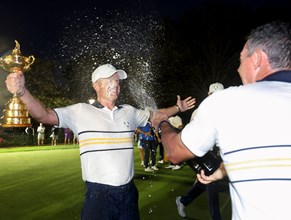 Kampavínið flaut og flaug hjá Evrópumönnum